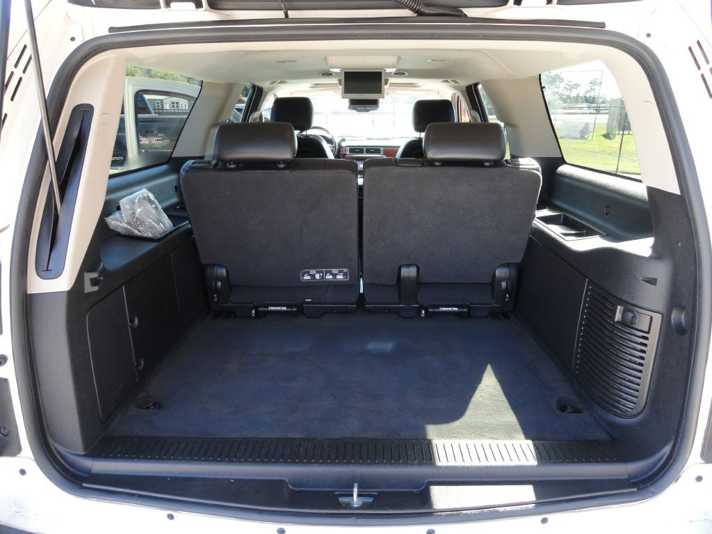 2013 Chevrolet Suburban Image 13