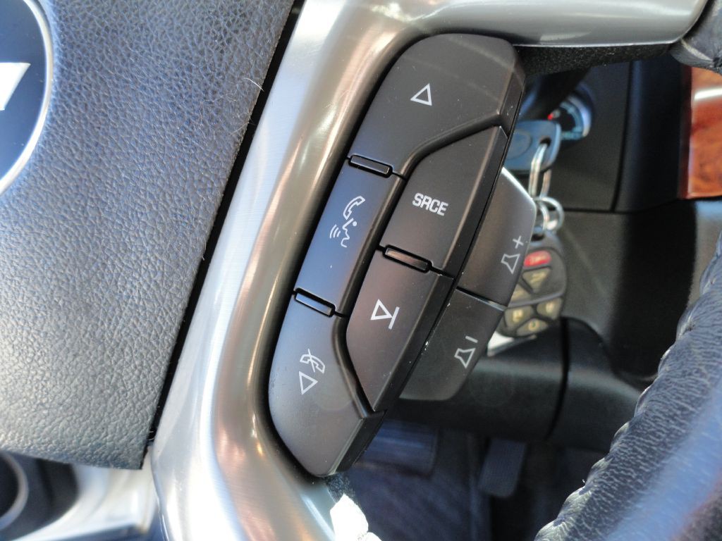 2013 Chevrolet Suburban Image 22