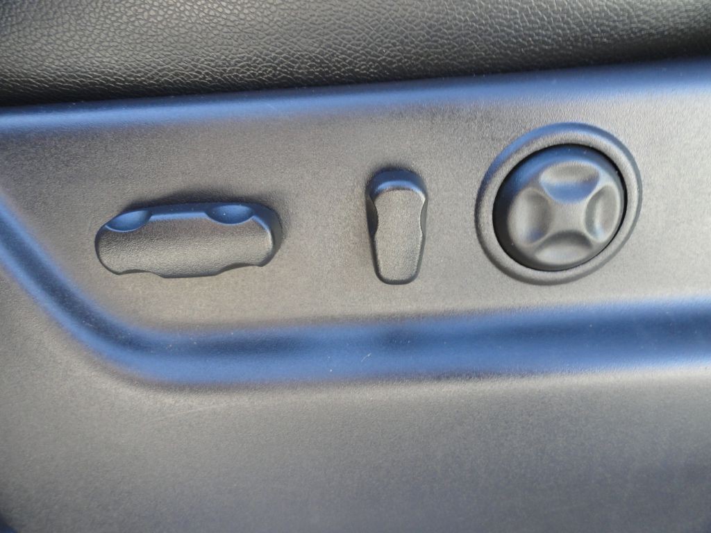 2013 Chevrolet Suburban Image 28