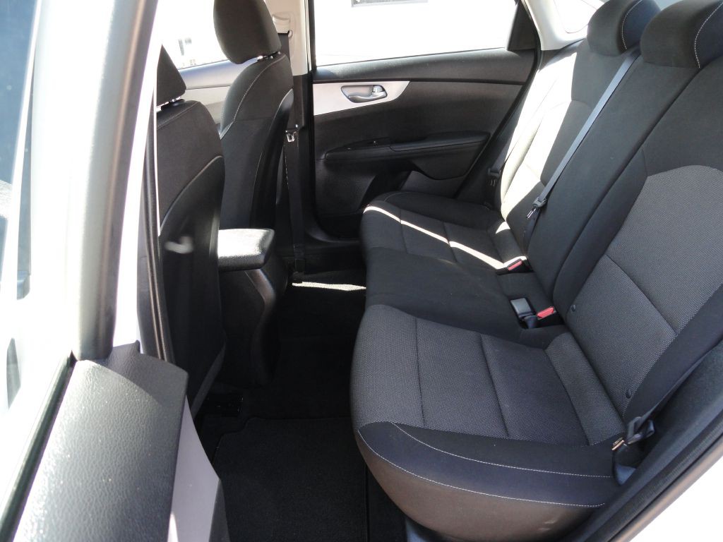 2024 Kia Forte Image 9