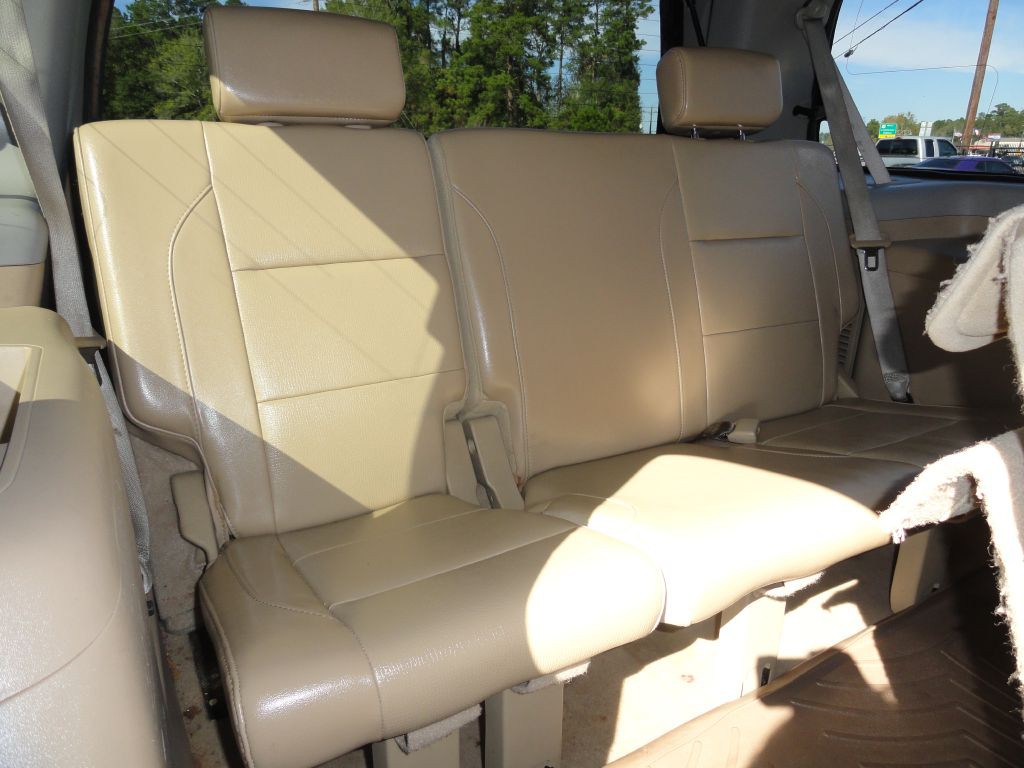 2015 Nissan Armada Image 12