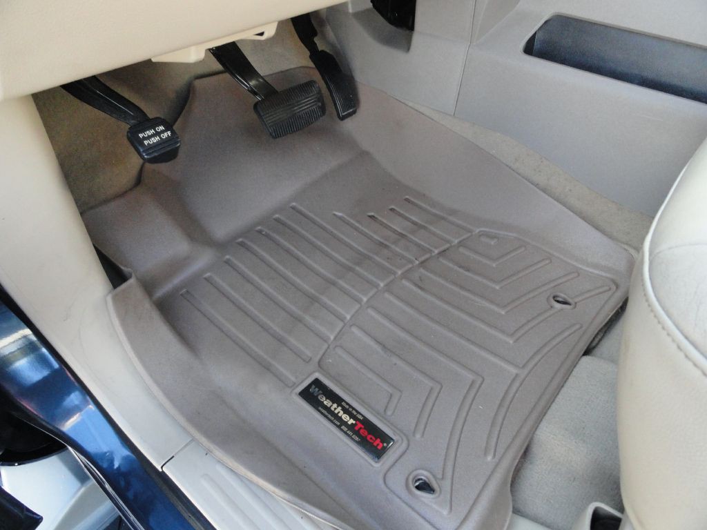 2015 Nissan Armada Image 18