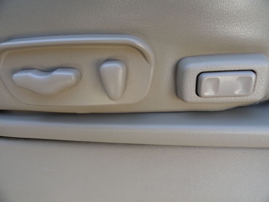 2015 Nissan Armada Image 32