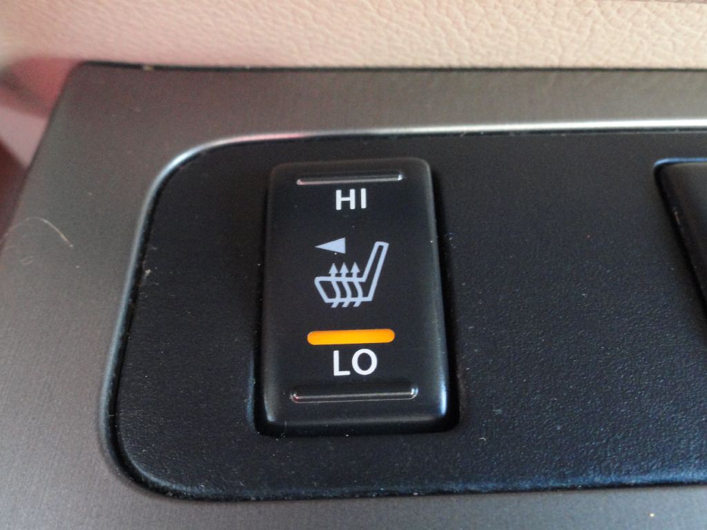 2015 Nissan Armada Image 34