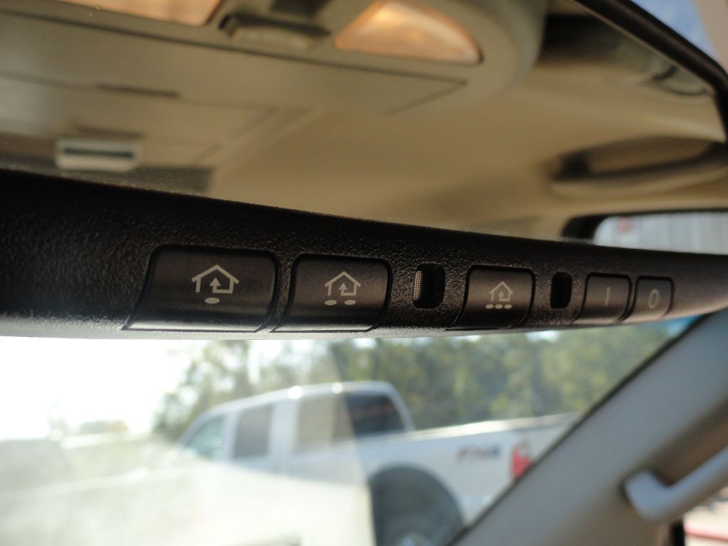 2015 Nissan Armada Image 43