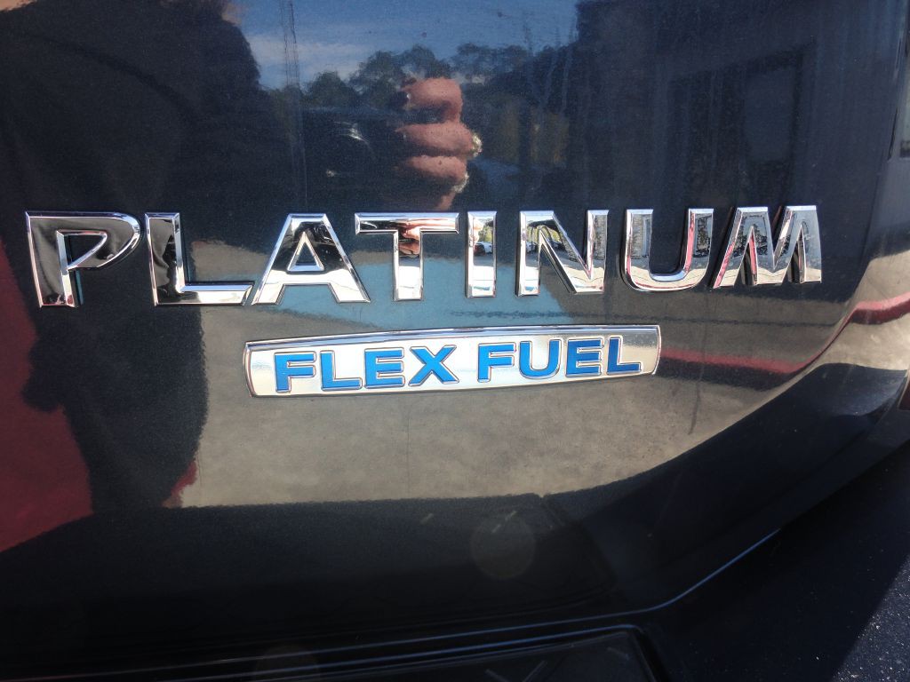 2015 Nissan Armada Image 52