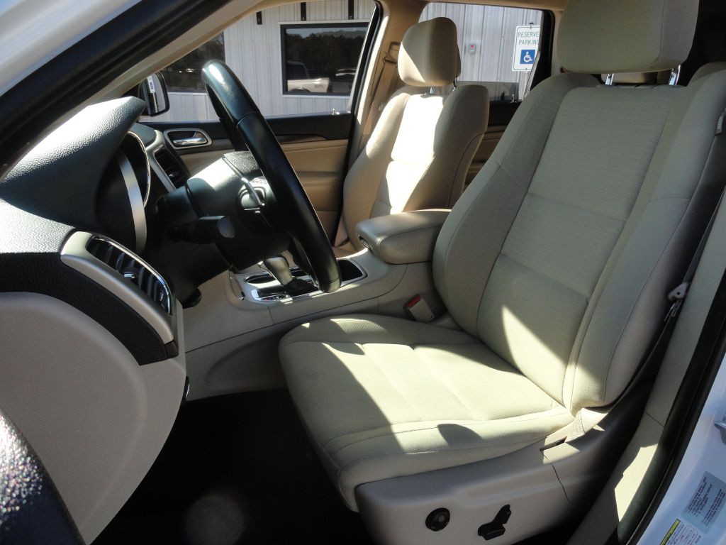 2016 Jeep Grand Cherokee Image 10