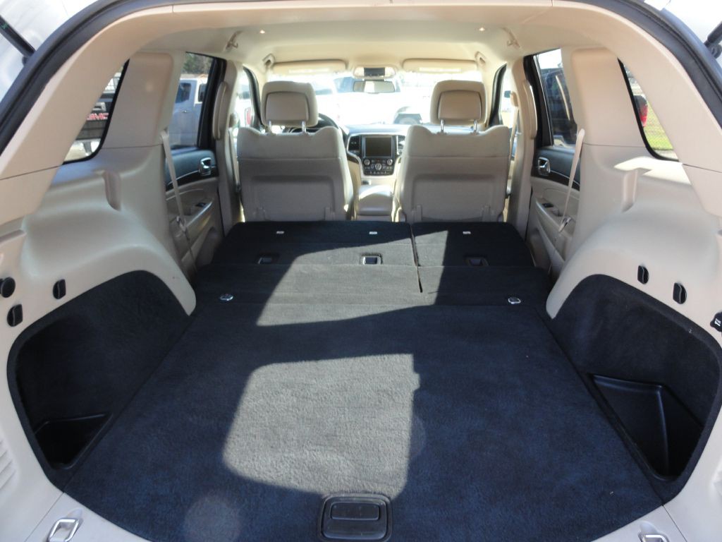 2016 Jeep Grand Cherokee Image 13