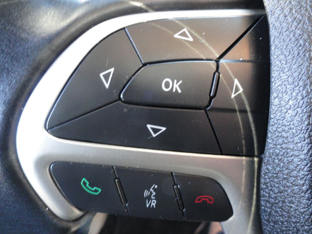 2016 Jeep Grand Cherokee Image 20