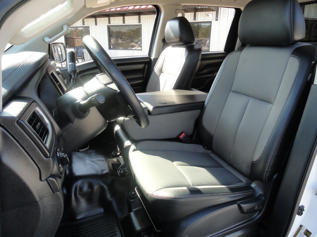 2019 Nissan Titan Image 11