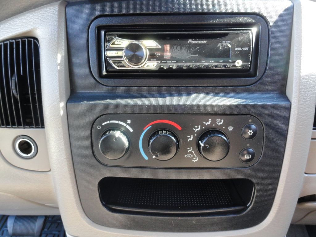 2005 Dodge Ram 1500 Image 11