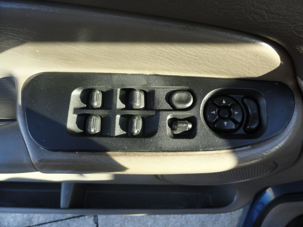 2005 Dodge Ram 1500 Image 16