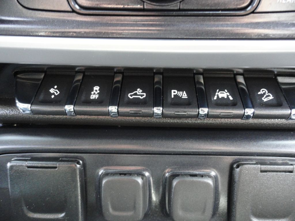 2018 GMC Sierra Image 18