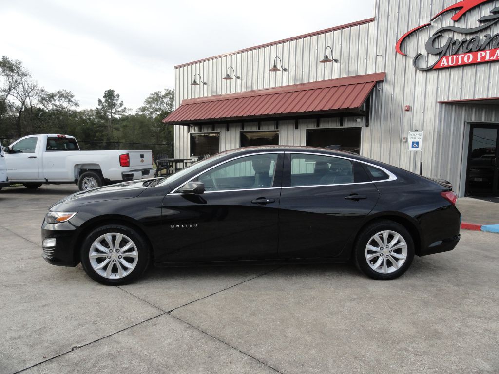 2021 Chevrolet Malibu Image 3