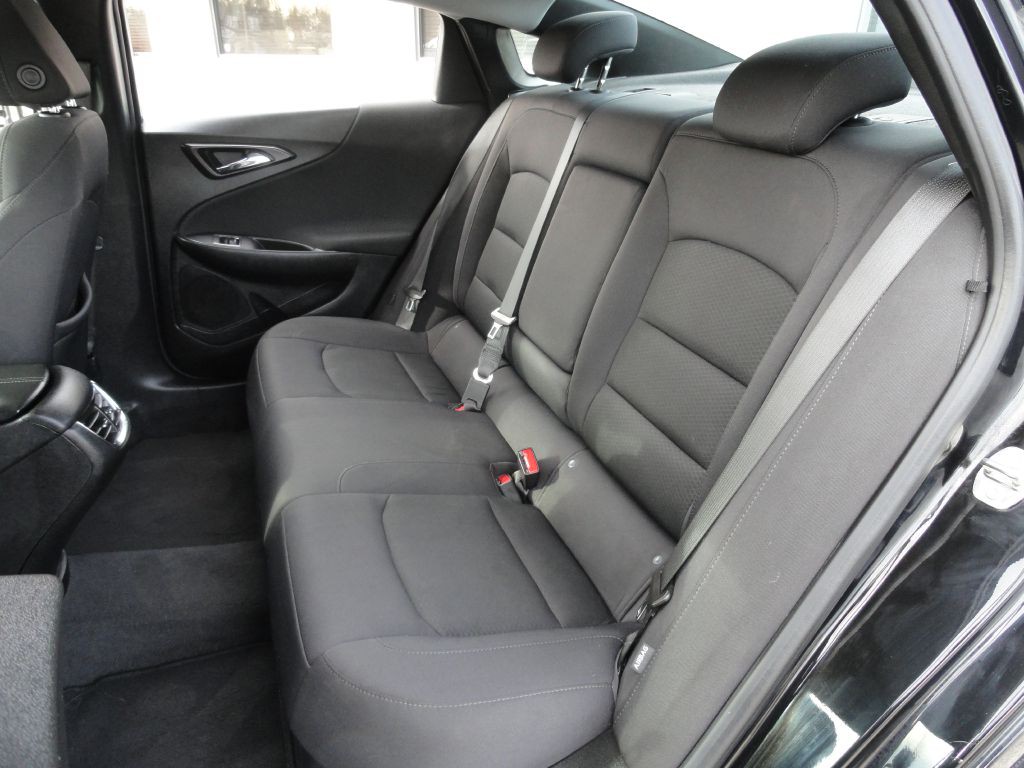 2021 Chevrolet Malibu Image 9