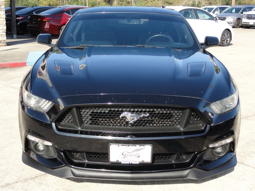 2017 Ford Mustang Image 2