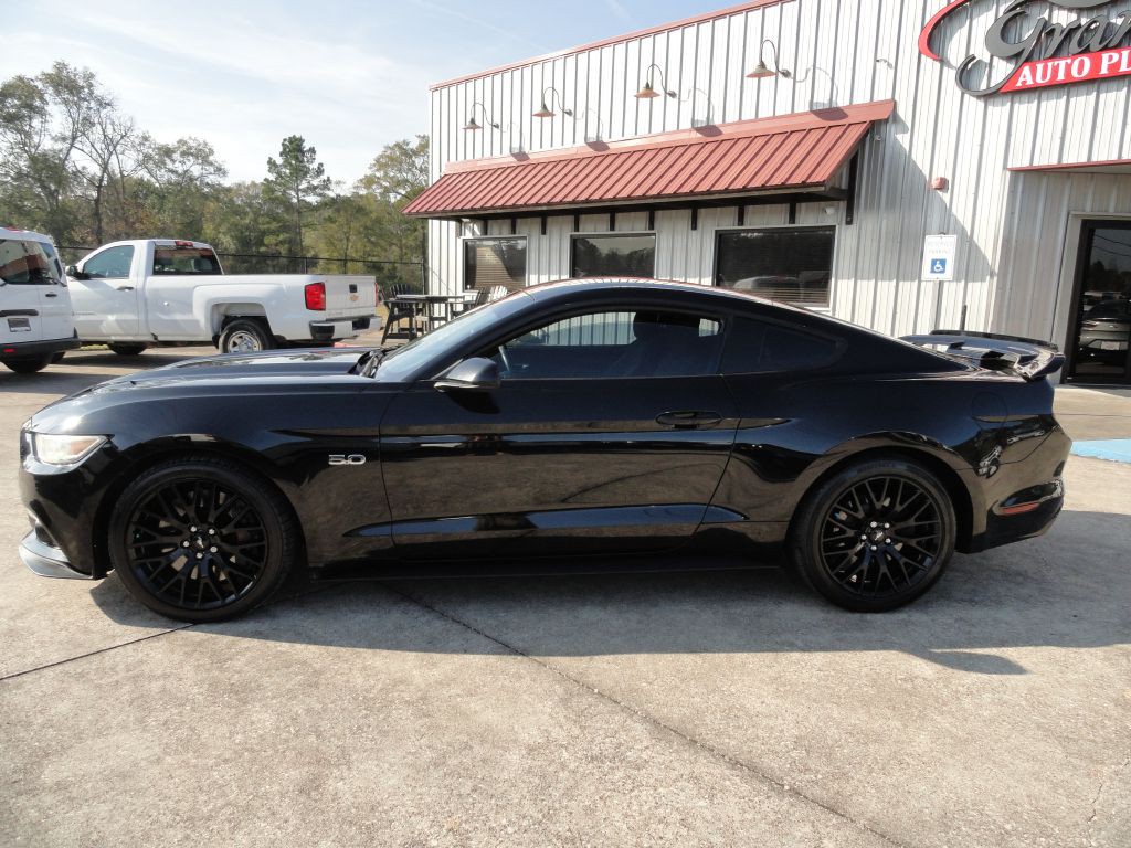 2017 Ford Mustang Image 3