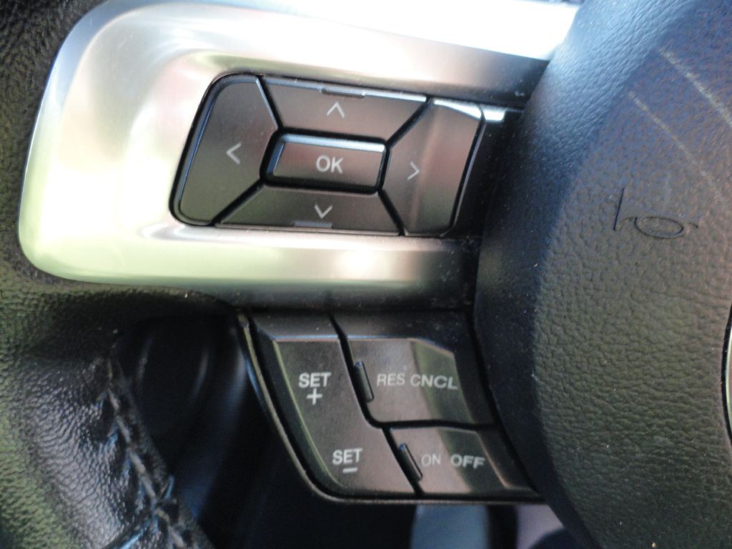 2017 Ford Mustang Image 17