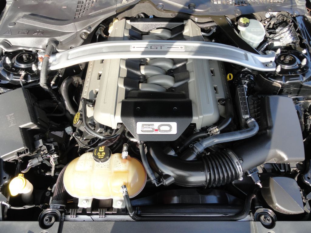 2017 Ford Mustang Image 23