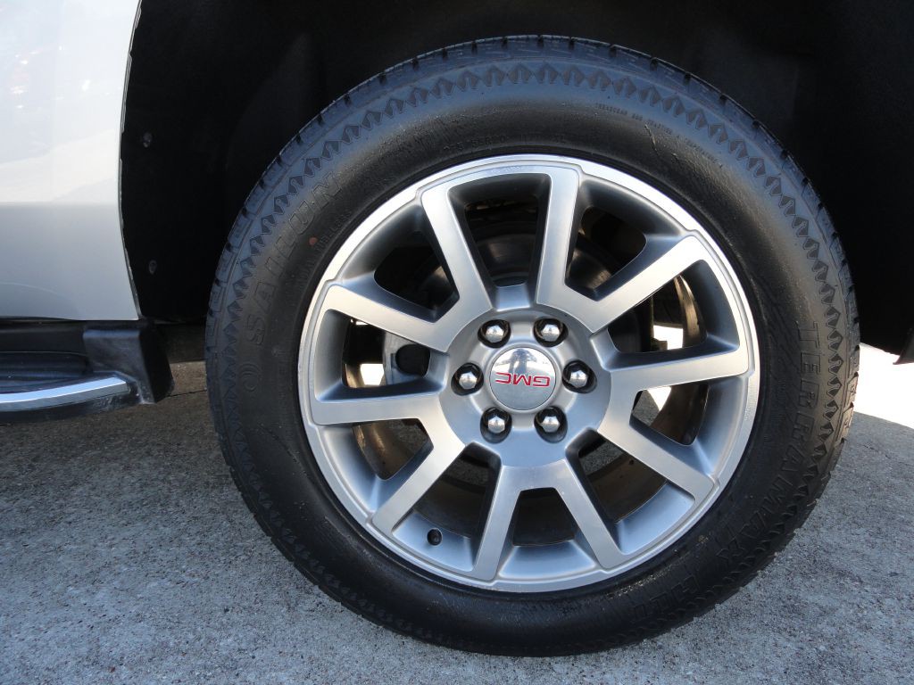 2018 GMC Yukon Image 39