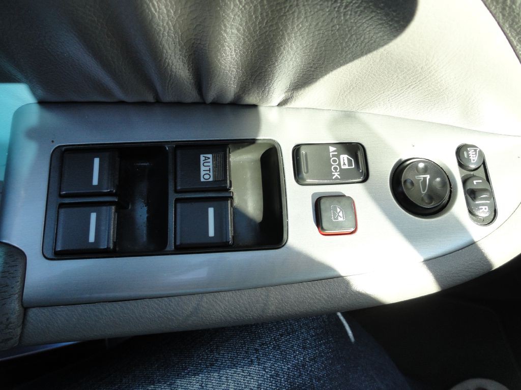 2008 Honda Odyssey Image 31