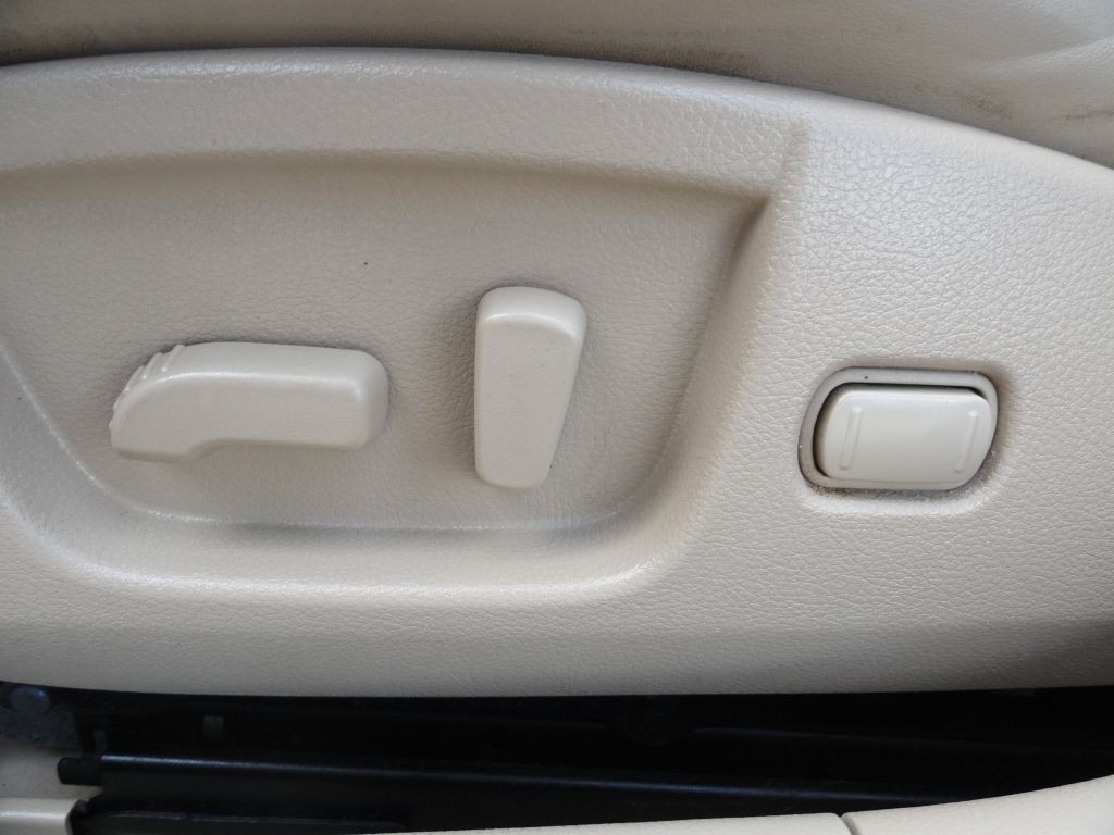 2014 Nissan Maxima Image 24