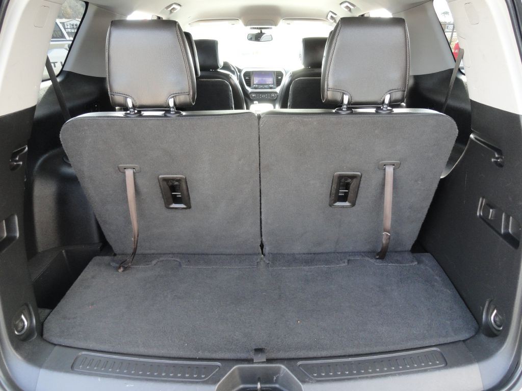 2019 GMC Acadia Image 17