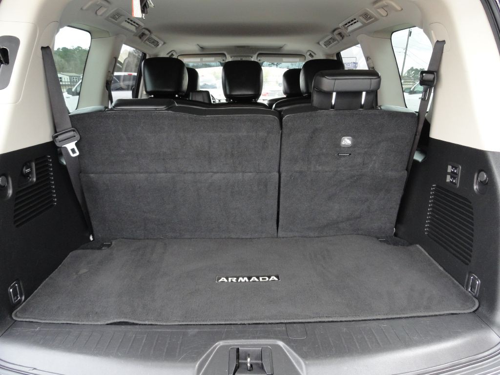 2019 Nissan Armada Image 16