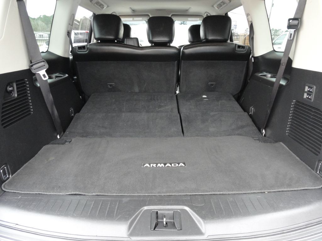 2019 Nissan Armada Image 17