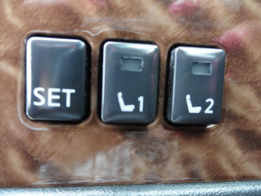 2019 Nissan Armada Image 37