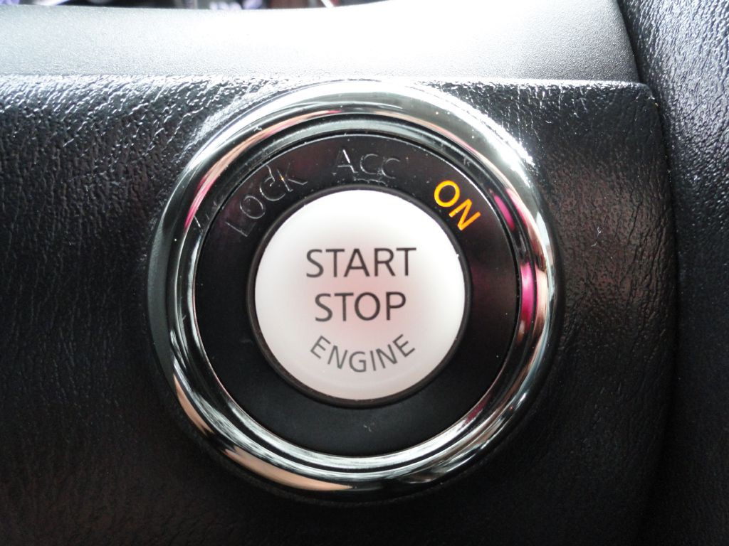 2019 Nissan Armada Image 40