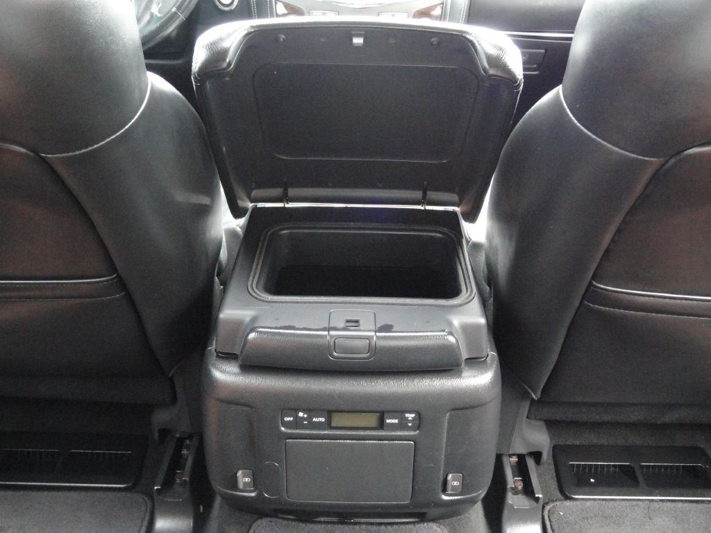 2019 Nissan Armada Image 41