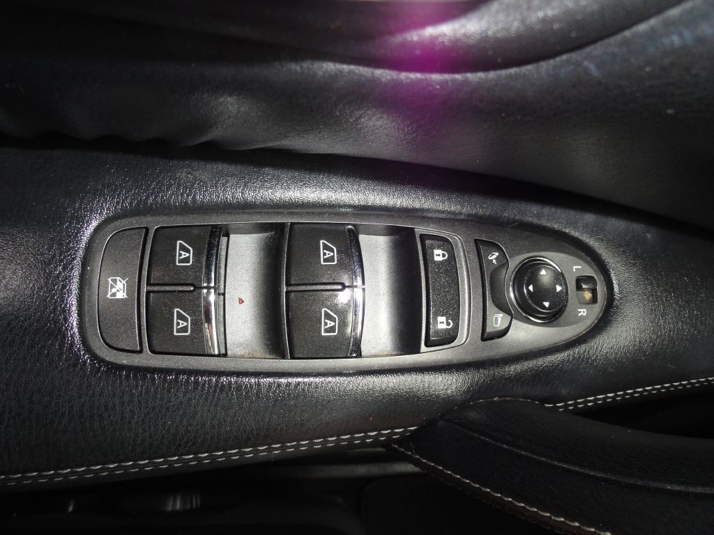 2019 Nissan Armada Image 43