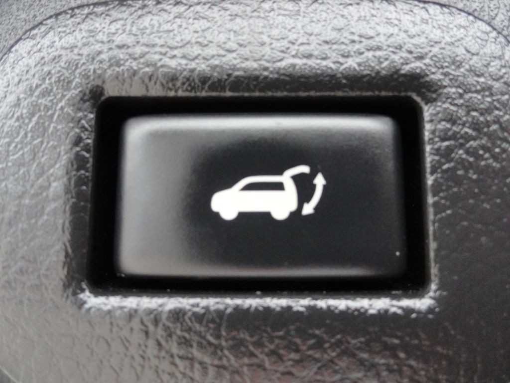 2019 Nissan Armada Image 47