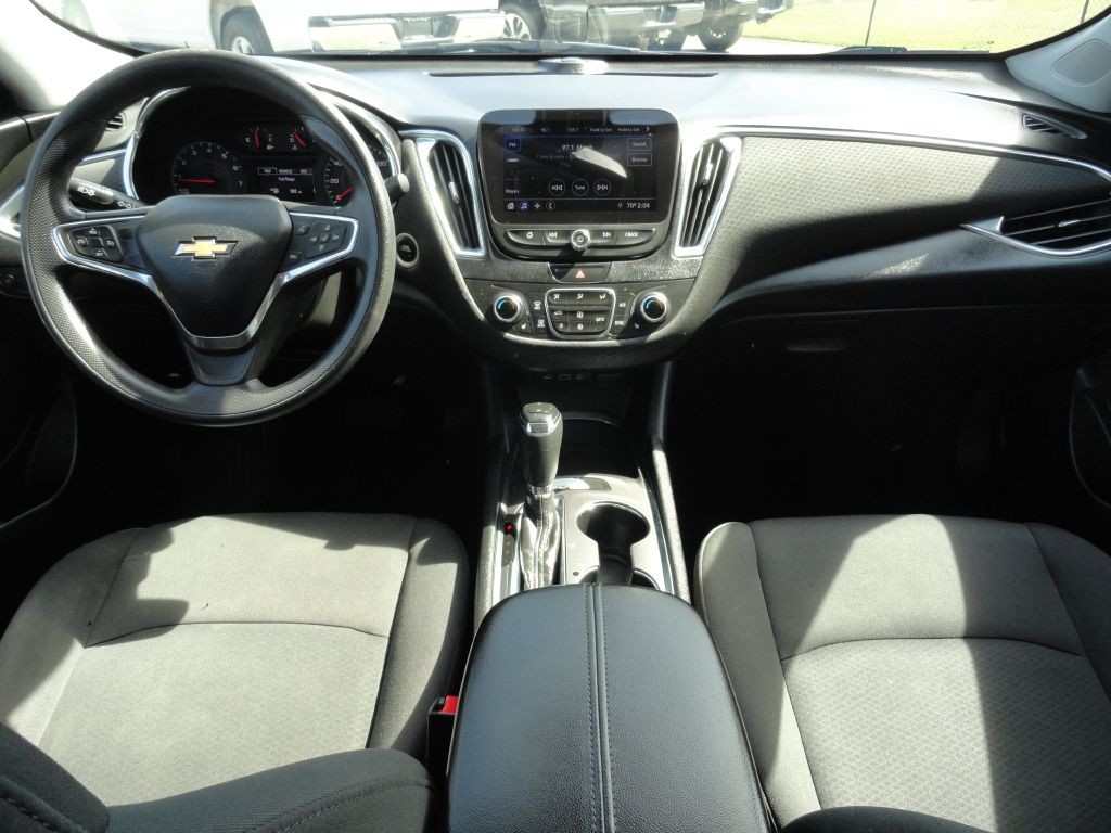 2019 Chevrolet Malibu Image 6