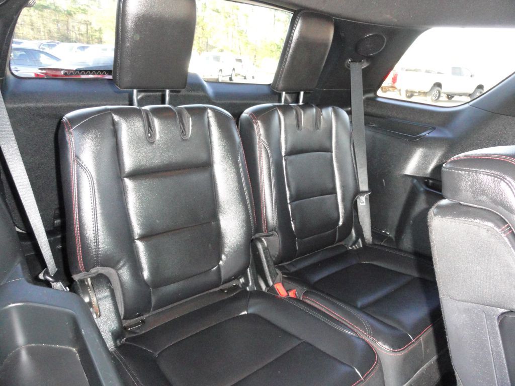 2019 Ford Explorer Image 9