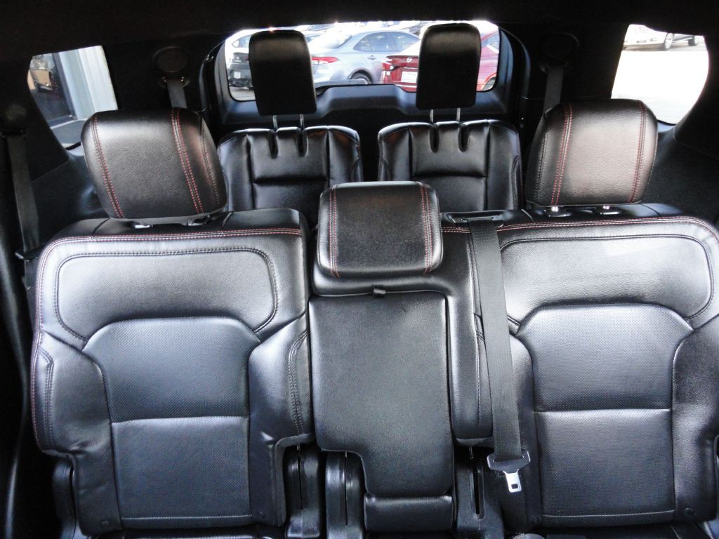 2019 Ford Explorer Image 10