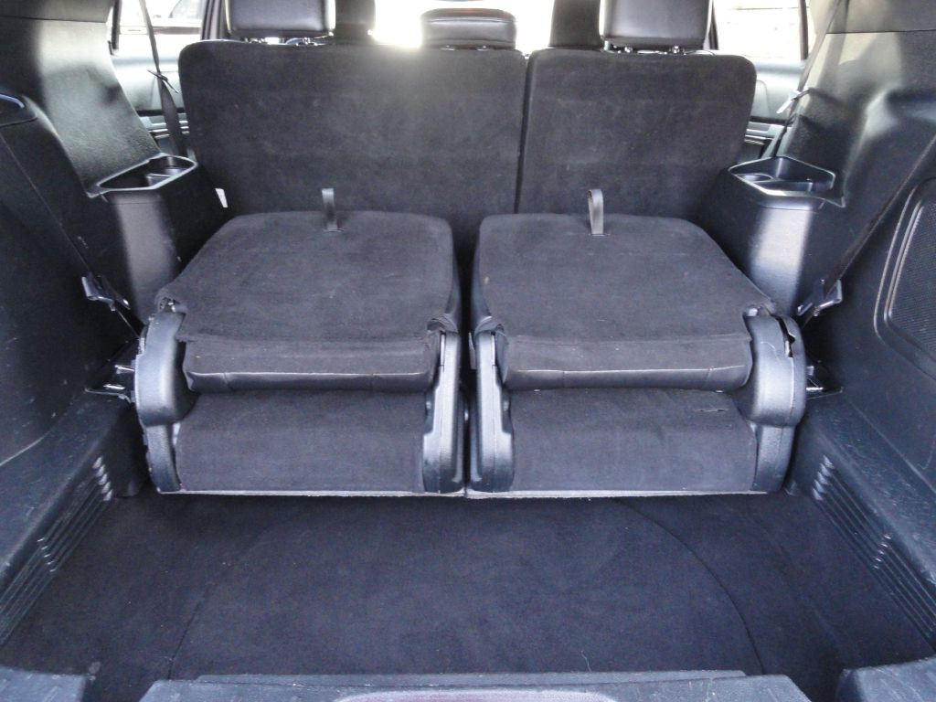 2019 Ford Explorer Image 16