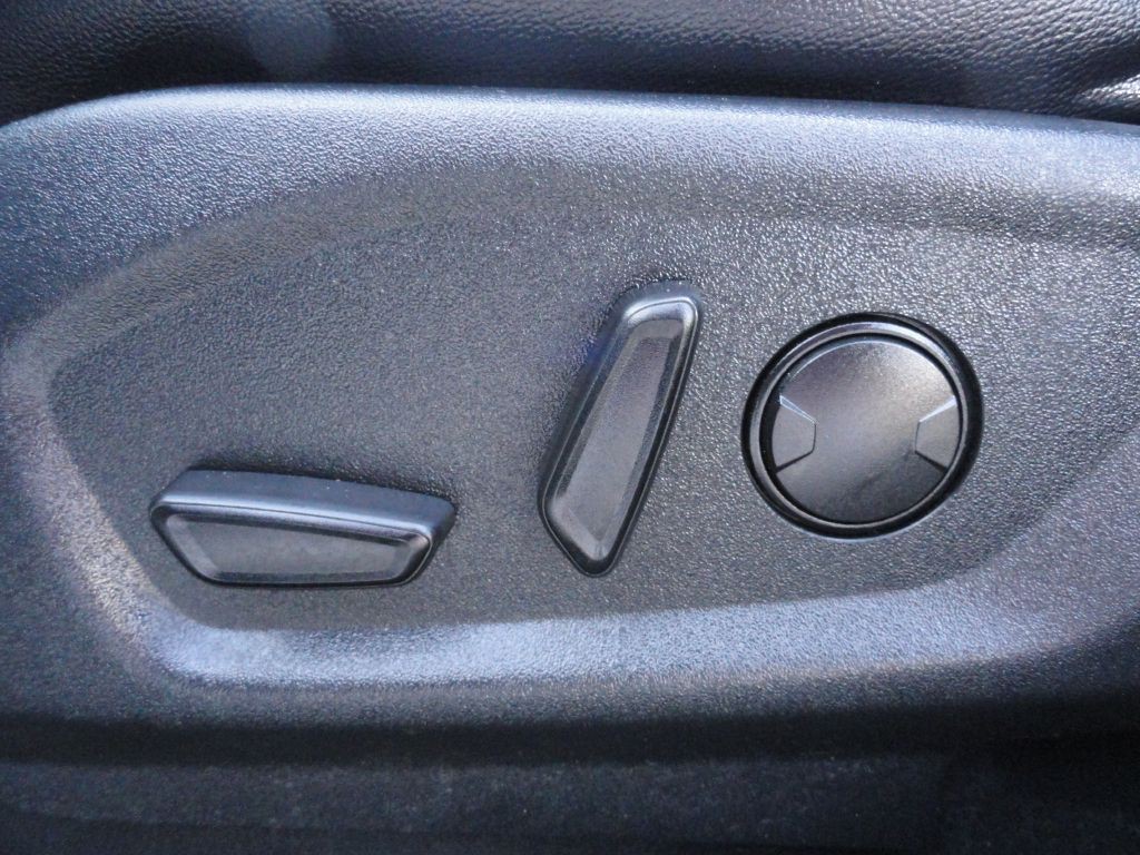 2019 Ford Explorer Image 31