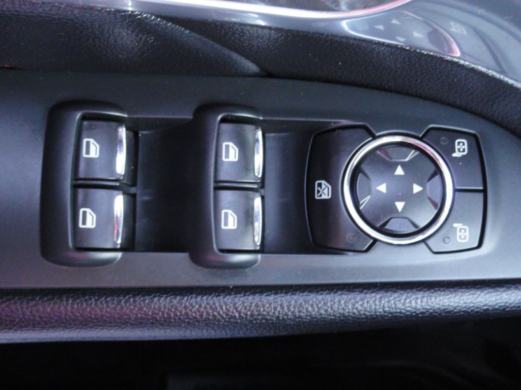 2019 Ford Explorer Image 34