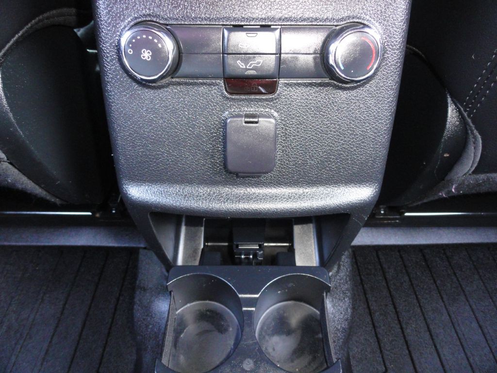 2019 Ford Explorer Image 37