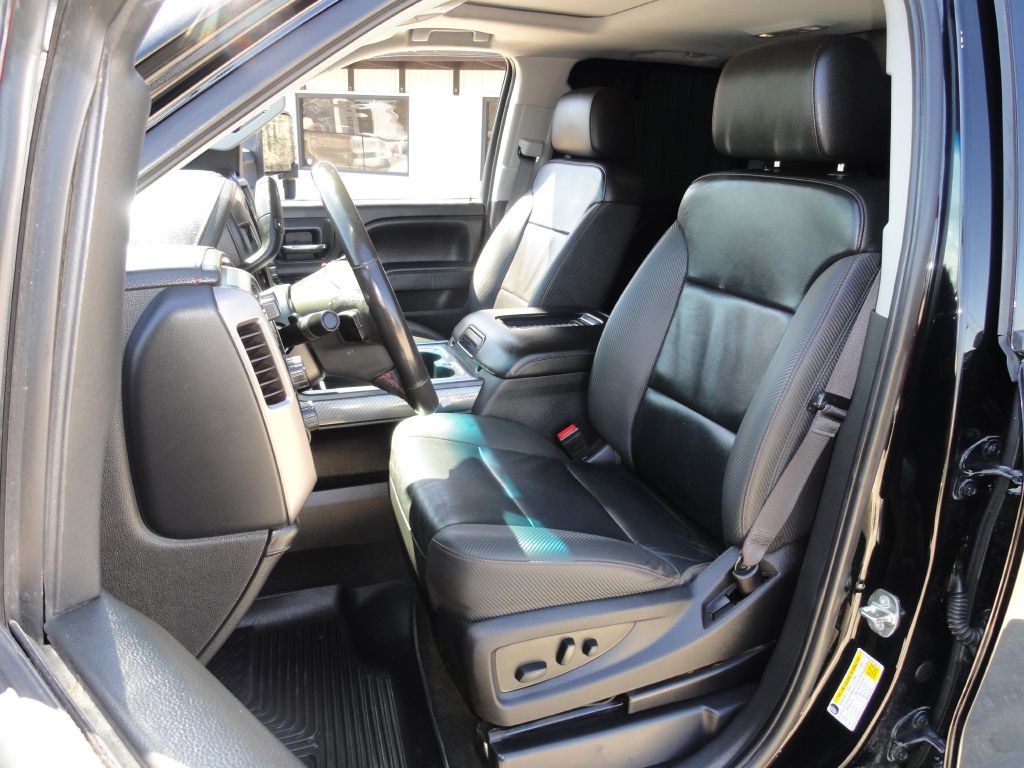 2017 GMC Sierra Image 8