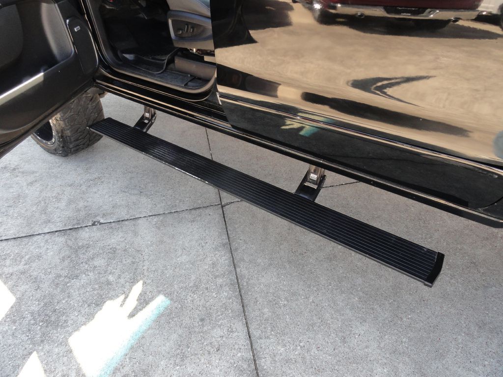 2017 GMC Sierra Image 12