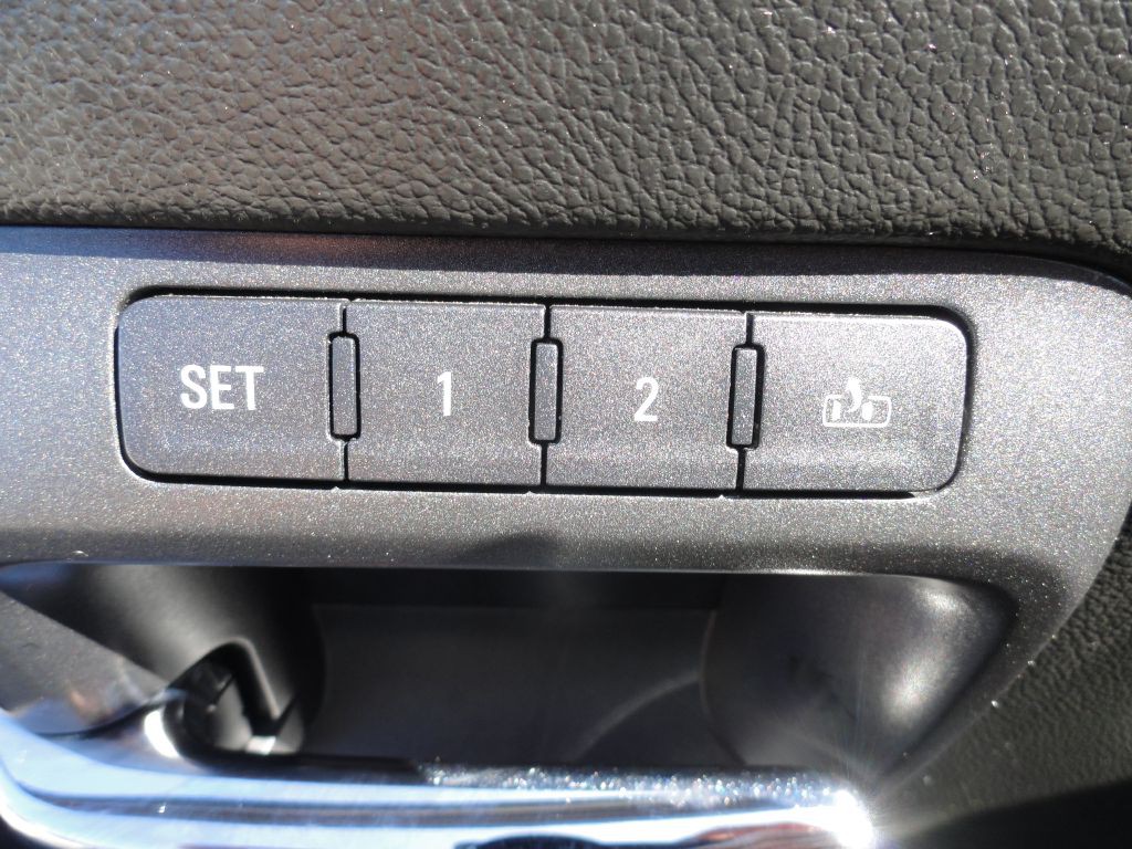 2017 GMC Sierra Image 25