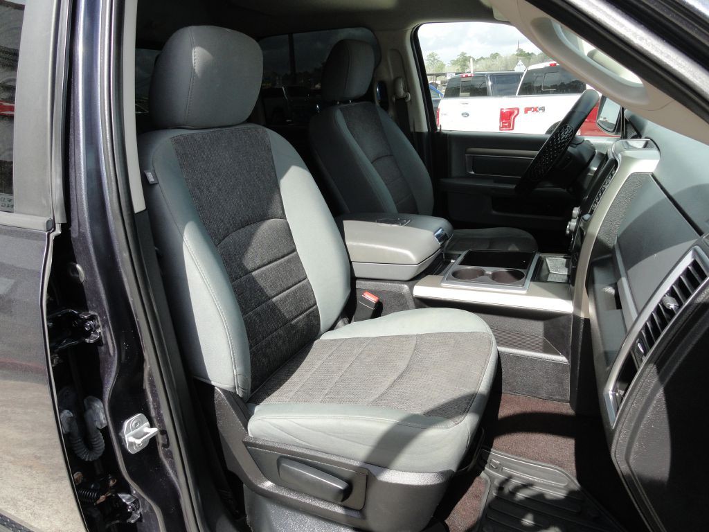2014 RAM 1500 Image 8