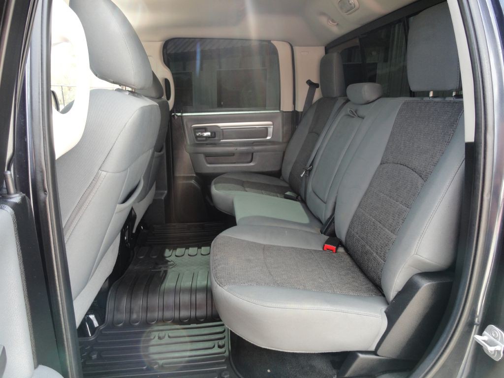 2014 RAM 1500 Image 10