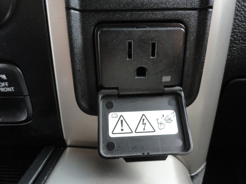 2014 RAM 1500 Image 13