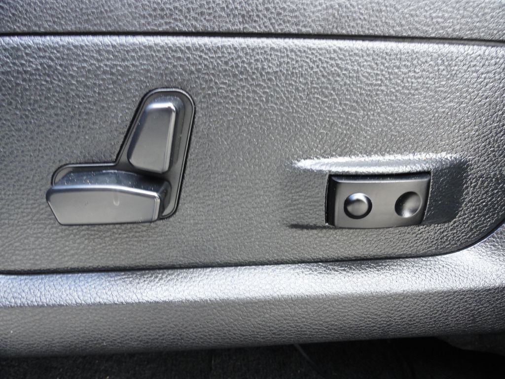 2014 RAM 1500 Image 19