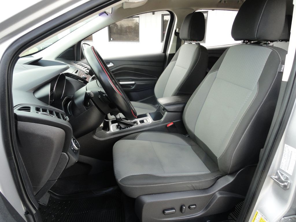 2017 Ford Escape Image 10