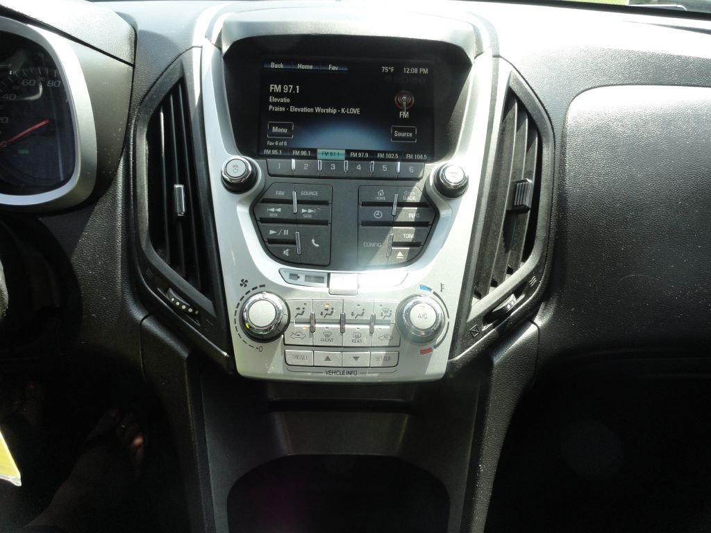 2015 Chevrolet Equinox Image 14